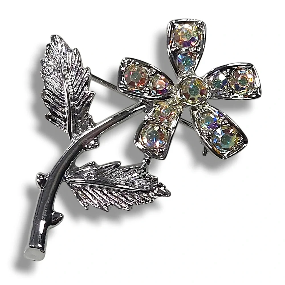 Sarah Coventry Flower Brooch Silver Tone Aurora Rhinestone Floral Vintage Pin OS